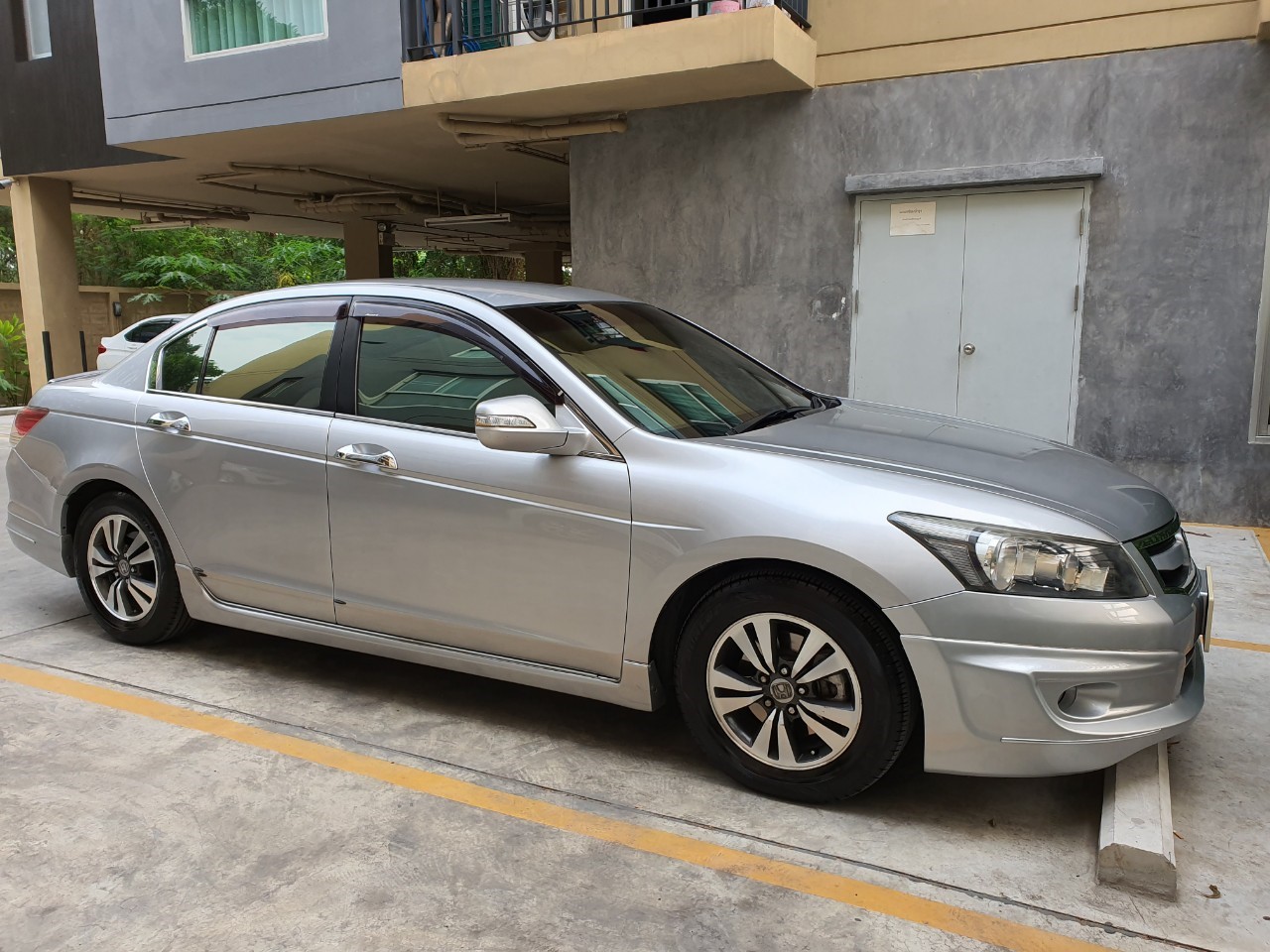 Honda Accord Gen 8 ปี 2008 สีเทา