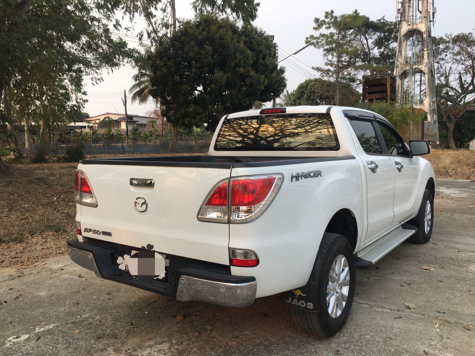 Mazda BT-50 PRO Double Cab (4 ประตู) ปี 2012 สีขาว