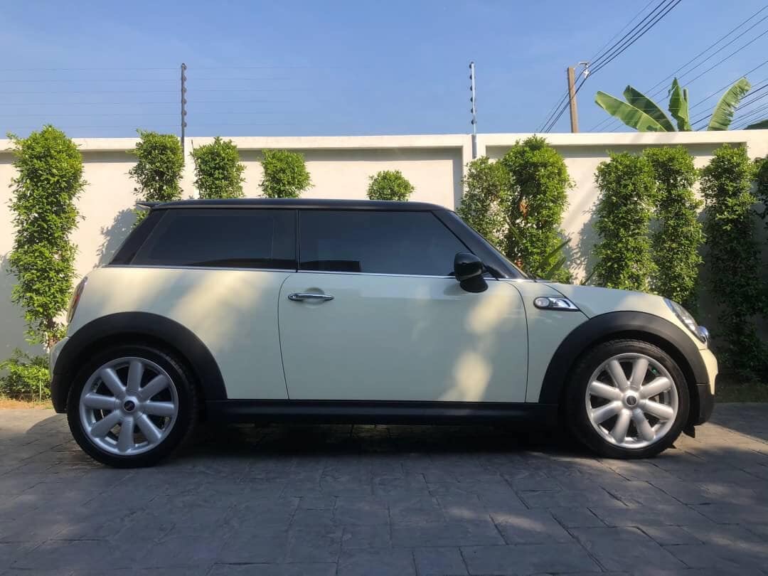 Mini Hatch (Cooper) Gen2 R56 ปี 2008 สีขาว