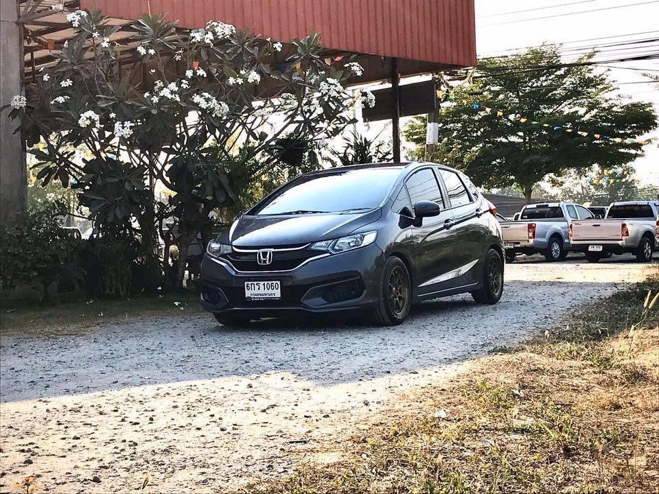 Honda Jazz GK ปี 2017 สีเทา