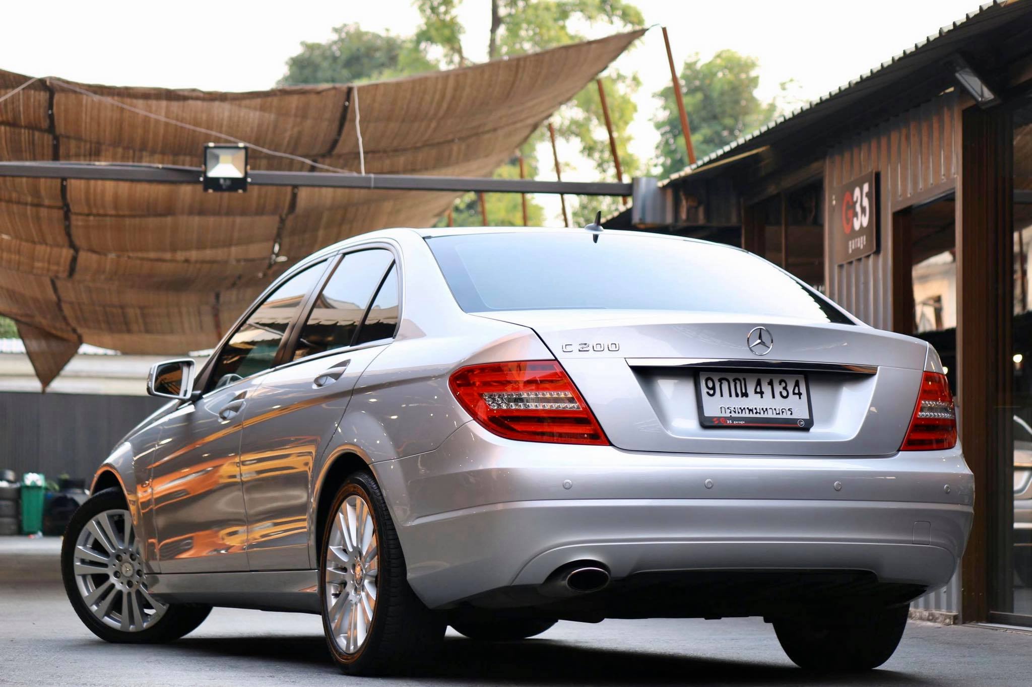 Mercedes-Benz C-Class W204 C200 ปี 2012 สีเงิน