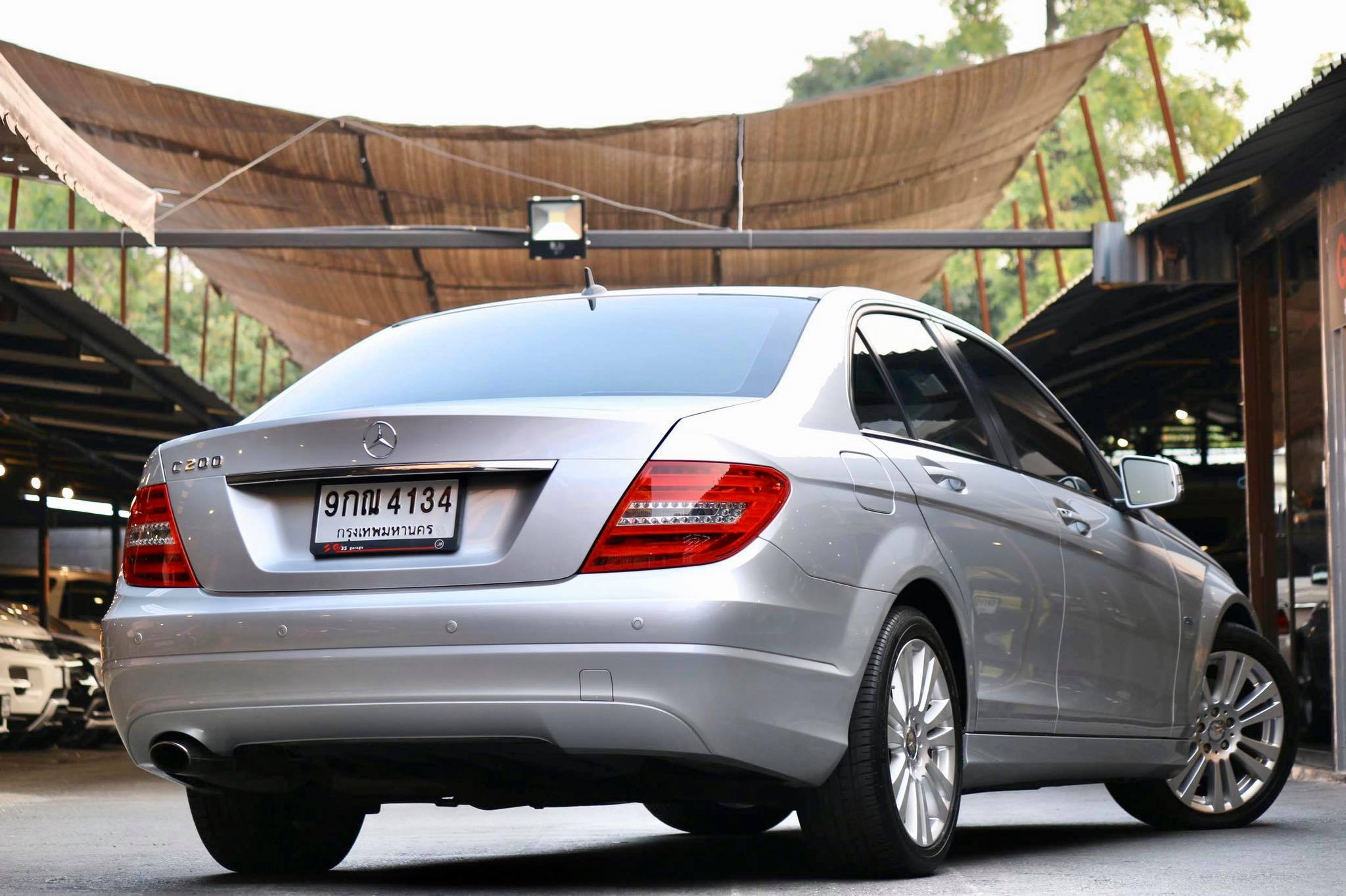 Mercedes-Benz C-Class W204 C200 ปี 2012 สีเงิน