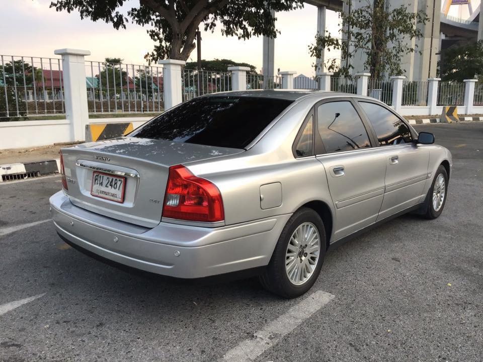 Volvo S80 ปี 2005 สีเงิน