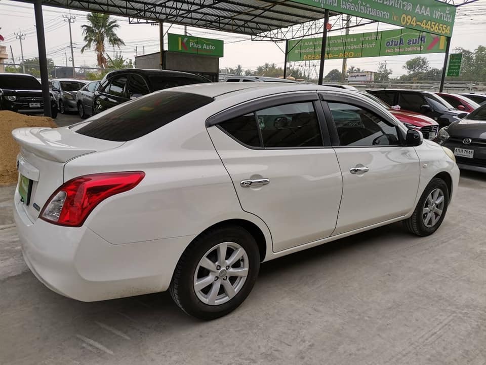 Nissan Almera ปี 2012 สีขาว