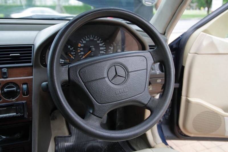 Mercedes-Benz C-Class W202 C180 ปี 1998 สีน้ำเงิน