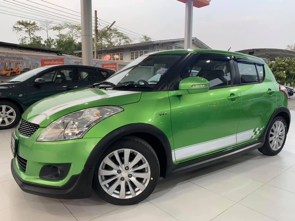 Suzuki Swift ปี 2014 สีเขียว