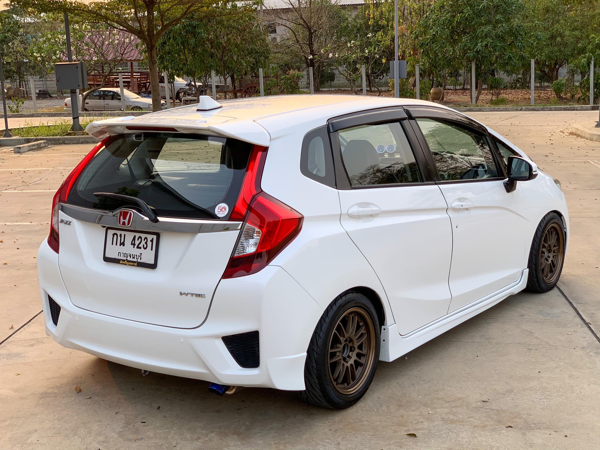 Honda Jazz GK ปี 2015 สีขาว