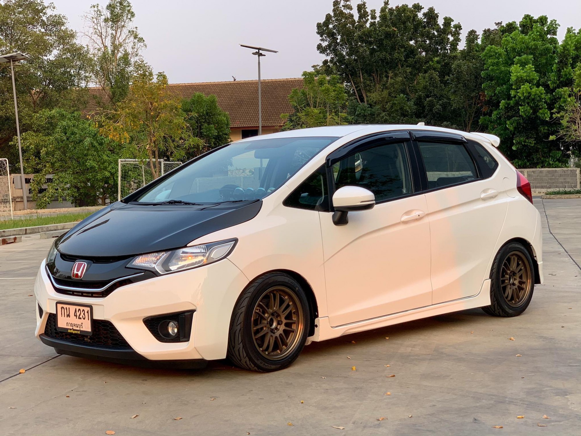 Honda Jazz GK ปี 2015 สีขาว