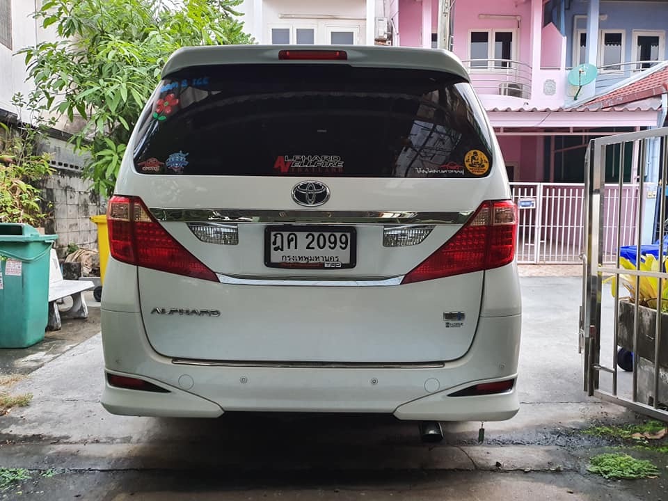 Toyota Alphard ปี 2010 สีขาว