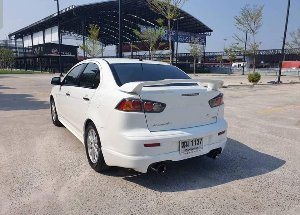 Mitsubishi Lancer EX ปี 2011 สีขาว