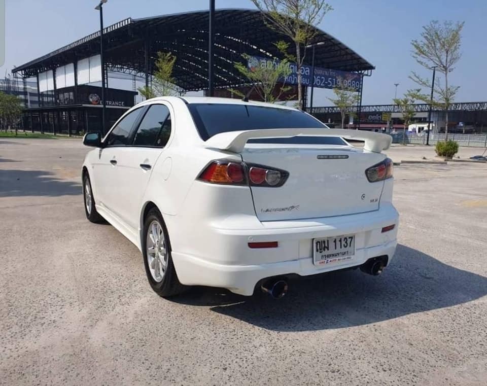 Mitsubishi Lancer EX ปี 2011 สีขาว