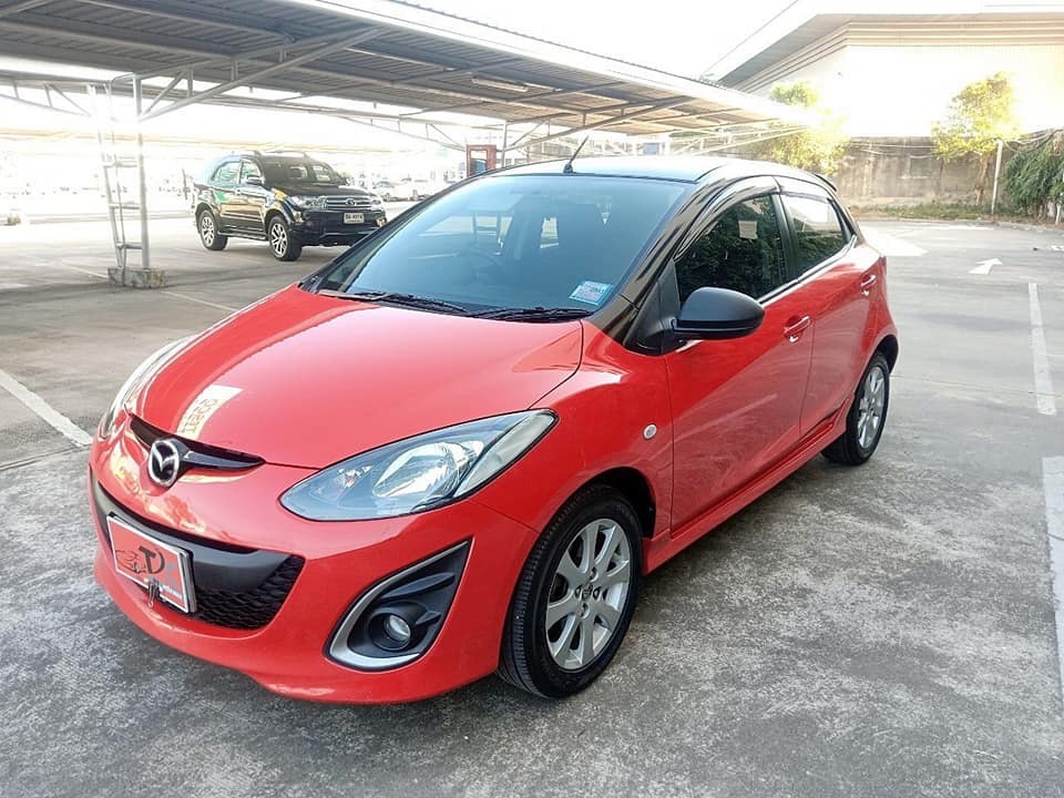 Mazda 2 Sports (5 ประตู) ปี 2010 สีแดง