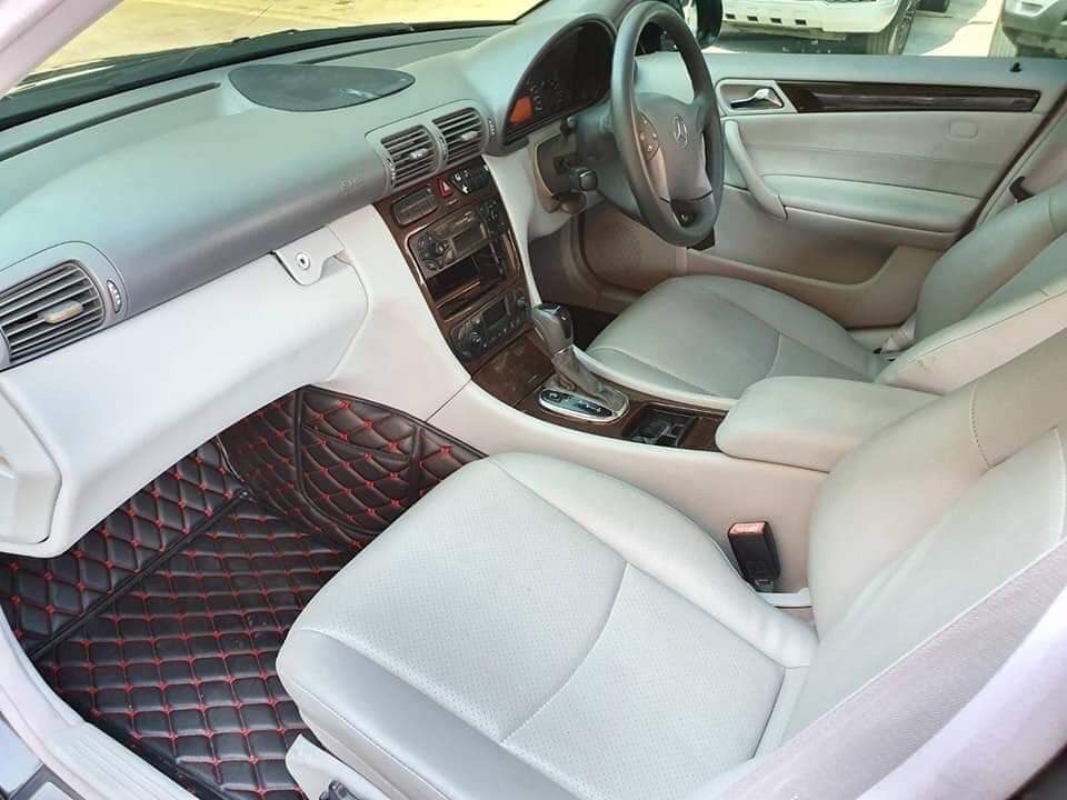 Mercedes-Benz C-Class W203 C180 สีดำ