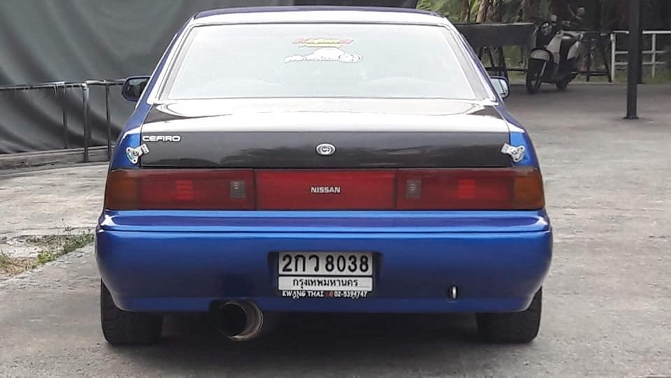 Nissan Cefiro A31 ปี 1992 สีน้ำเงิน