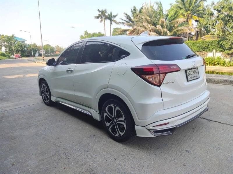 Honda HR-V ปี 2015 สีขาว