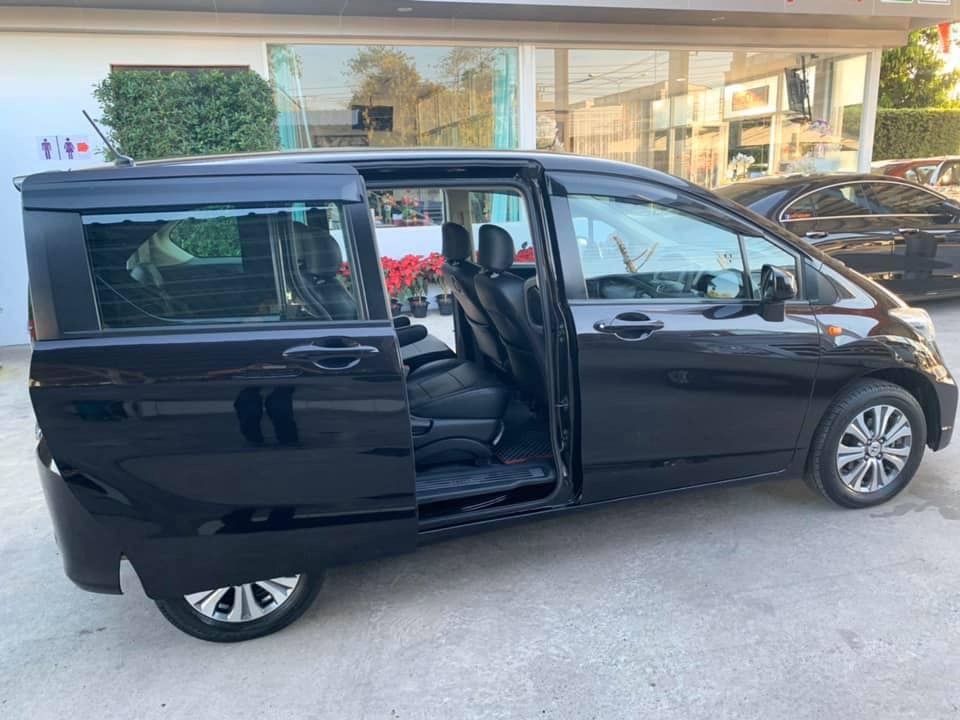 Honda Freed ปี 2012 สีน้ำตาล