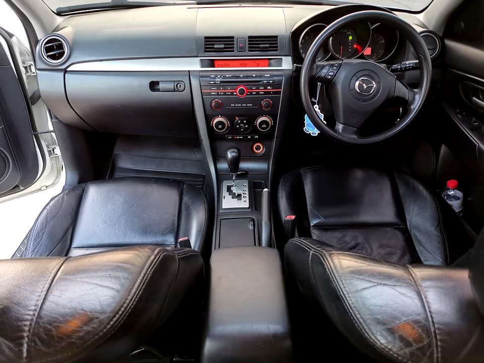 Mazda 3 ปี 2007 สีขาว