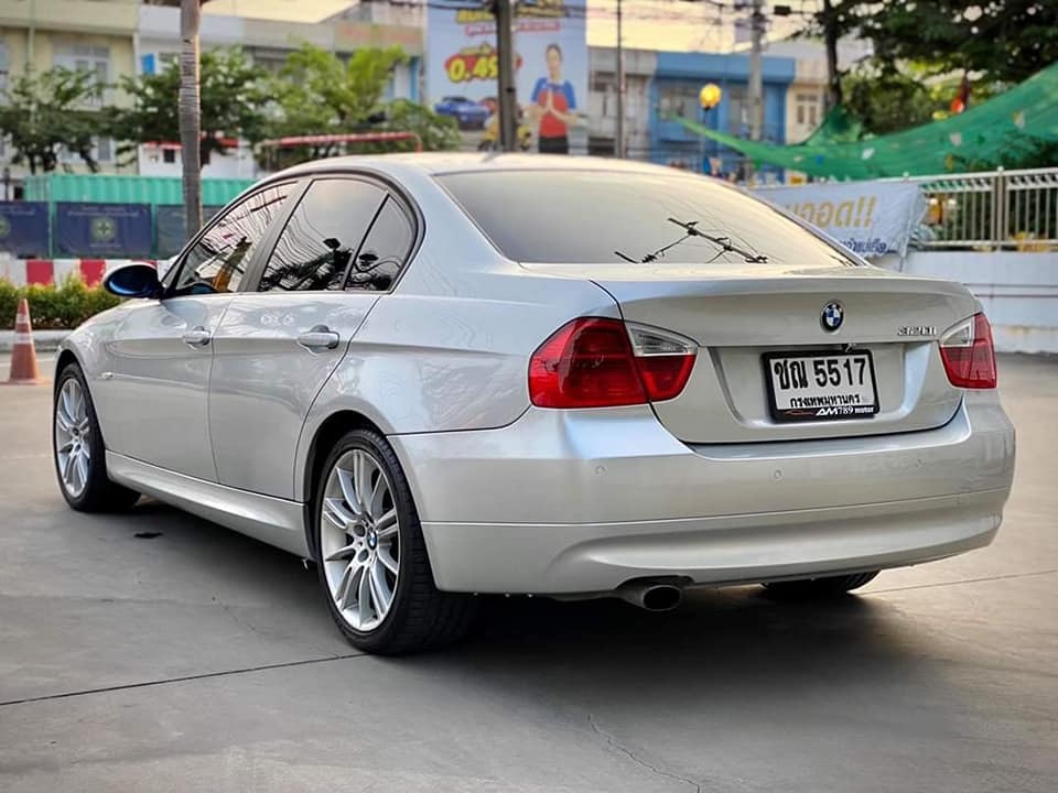 BMW 3 Series E90 320i ปี 2007 สีเงิน