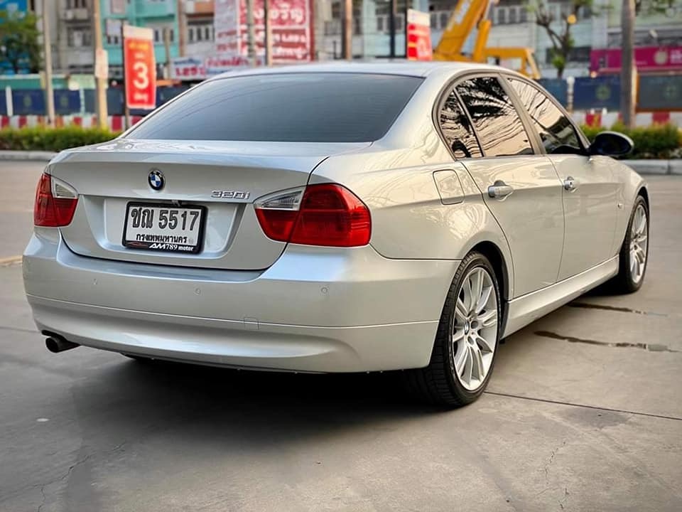 BMW 3 Series E90 320i ปี 2007 สีเงิน