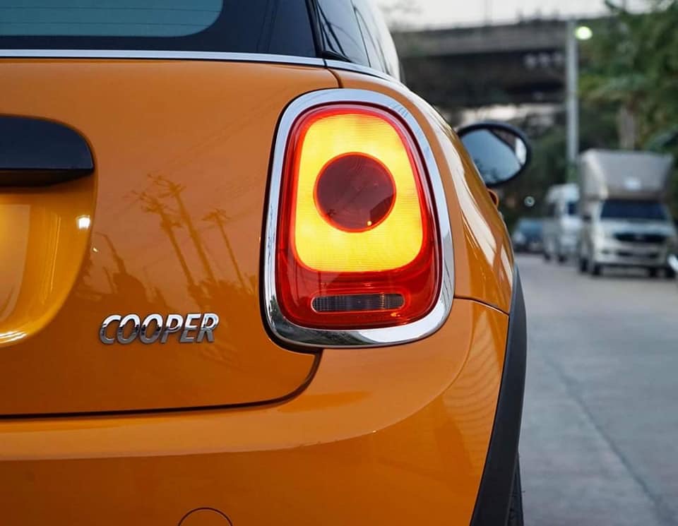 Mini Cooper (Hatch) Look3 F56 (3 ประตู) ปี 2016 สีเหลือง