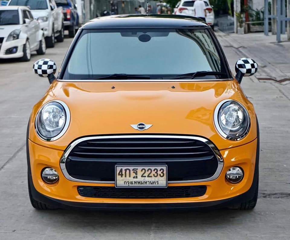 Mini Cooper (Hatch) Look3 F56 (3 ประตู) ปี 2016 สีเหลือง