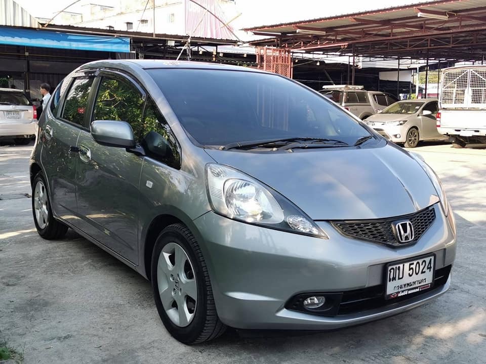 Honda Jazz GE ปี 2009 สีเทา