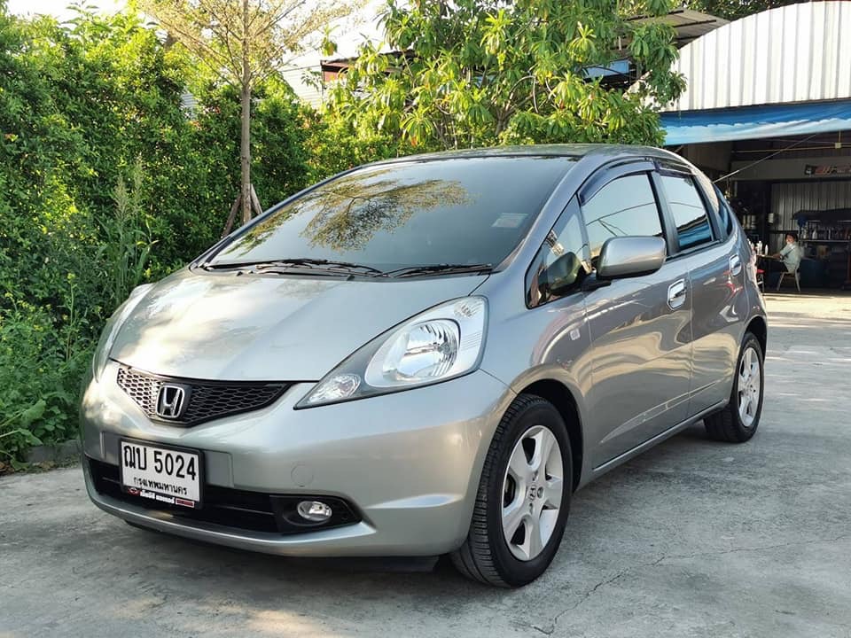 Honda Jazz GE ปี 2009 สีเทา