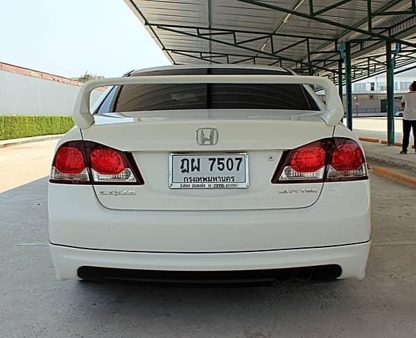 Honda Civic FD ปี 2010 สีขาว