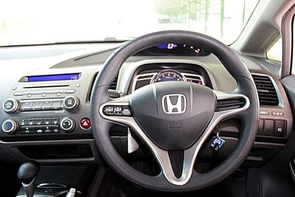 Honda Civic FD ปี 2010 สีขาว