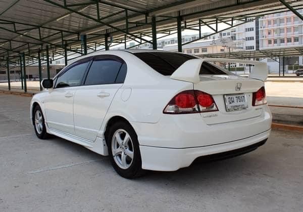 Honda Civic FD ปี 2010 สีขาว