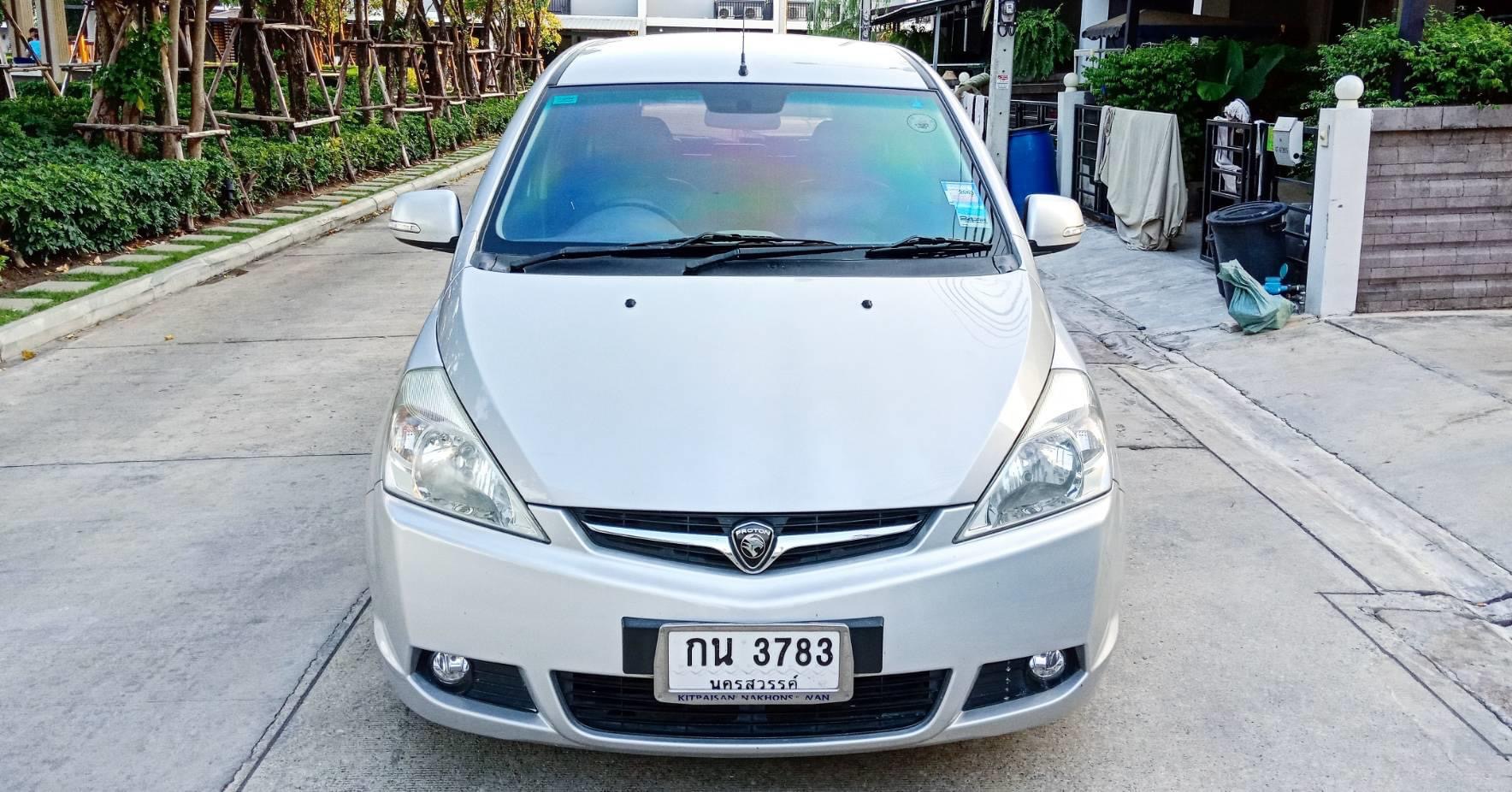 Proton Exora ปี 2011 สีเงิน