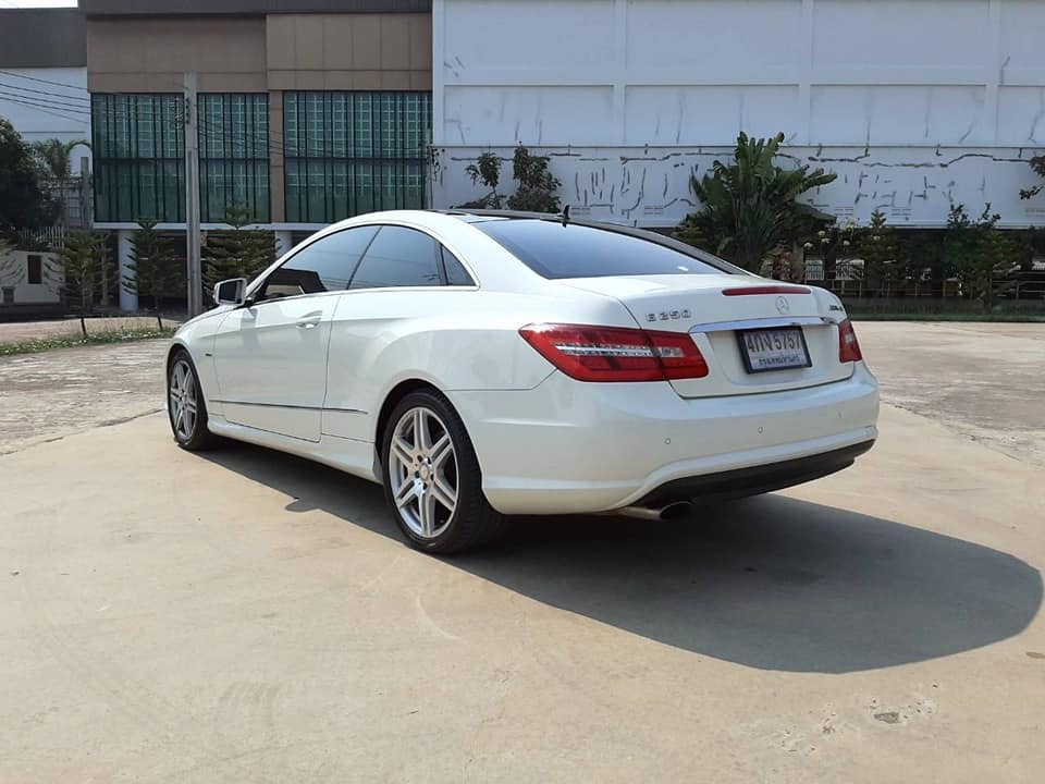 Mercedes-Benz C207 E250 ปี 2011 สีขาว