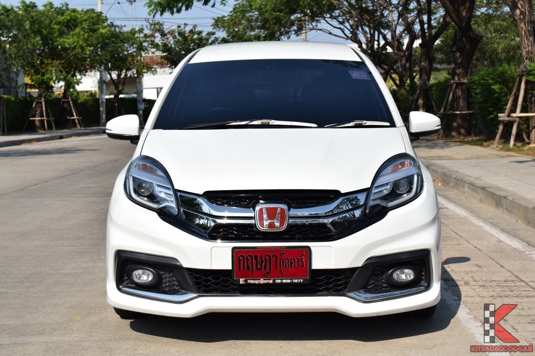 Honda Mobilio ปี 2014 สีขาว