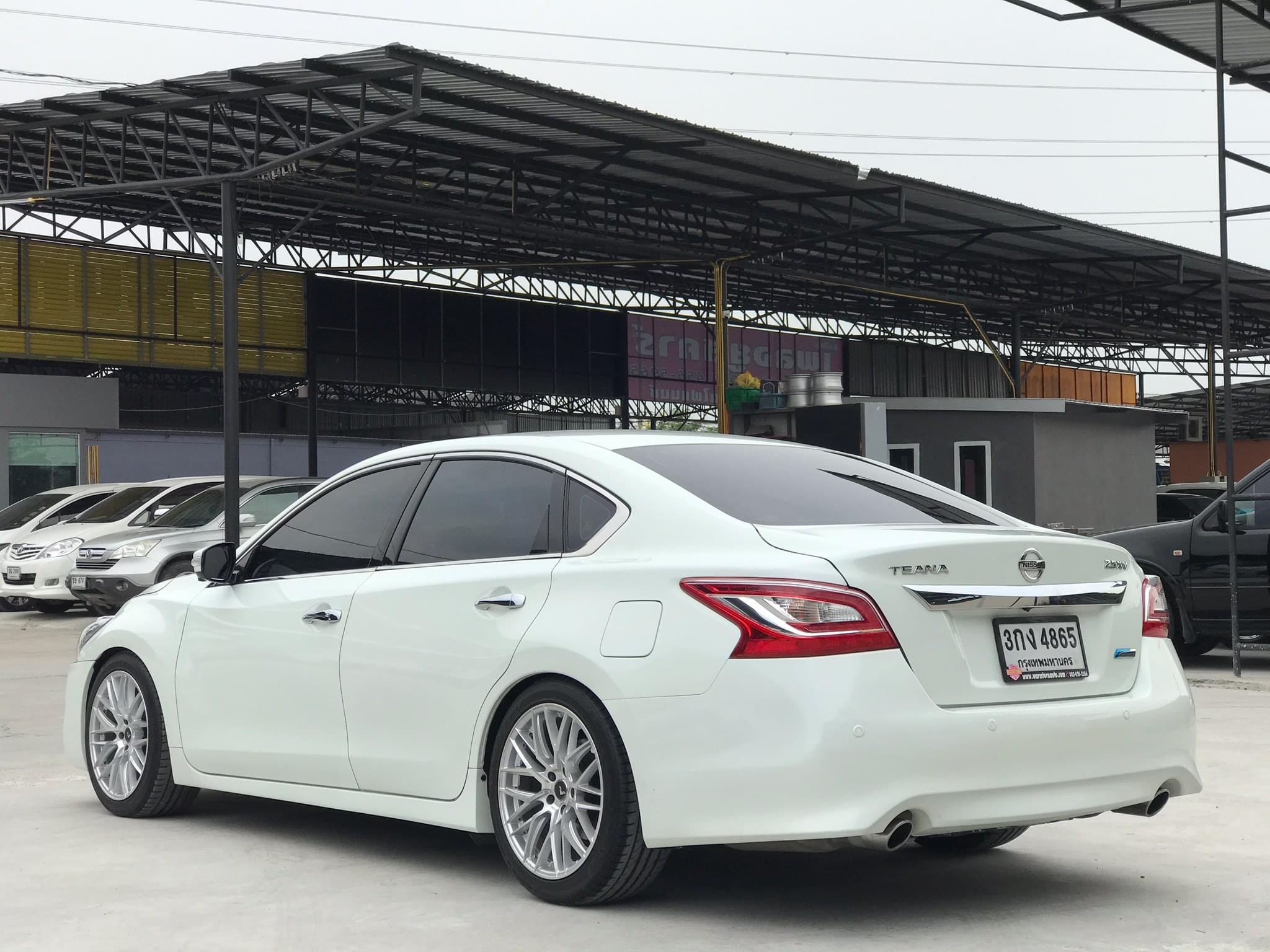 Nissan Teana L33 ปี 2014 สีขาว