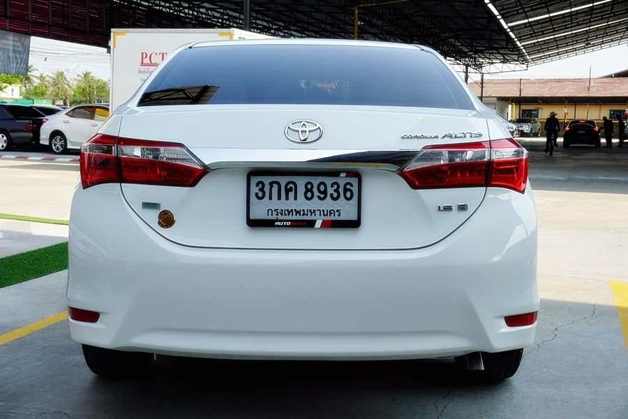 Toyota Corolla Altis ปี 2014 สีขาว