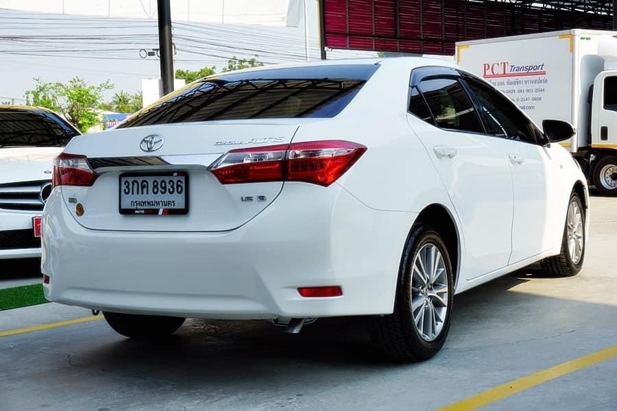 Toyota Corolla Altis ปี 2014 สีขาว