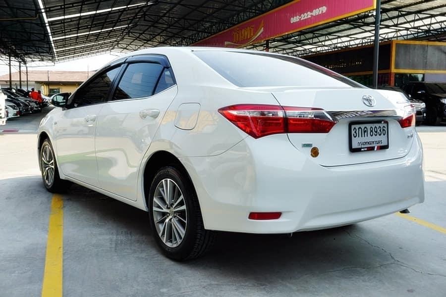 Toyota Corolla Altis ปี 2014 สีขาว