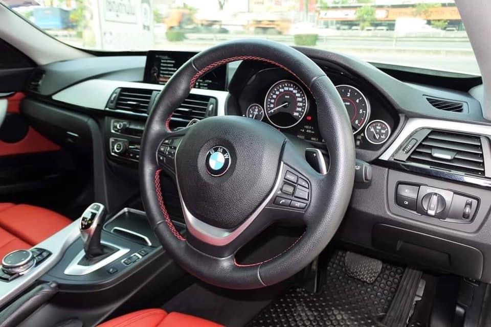 BMW 3 Series F30 320d ปี 2016 สีขาว