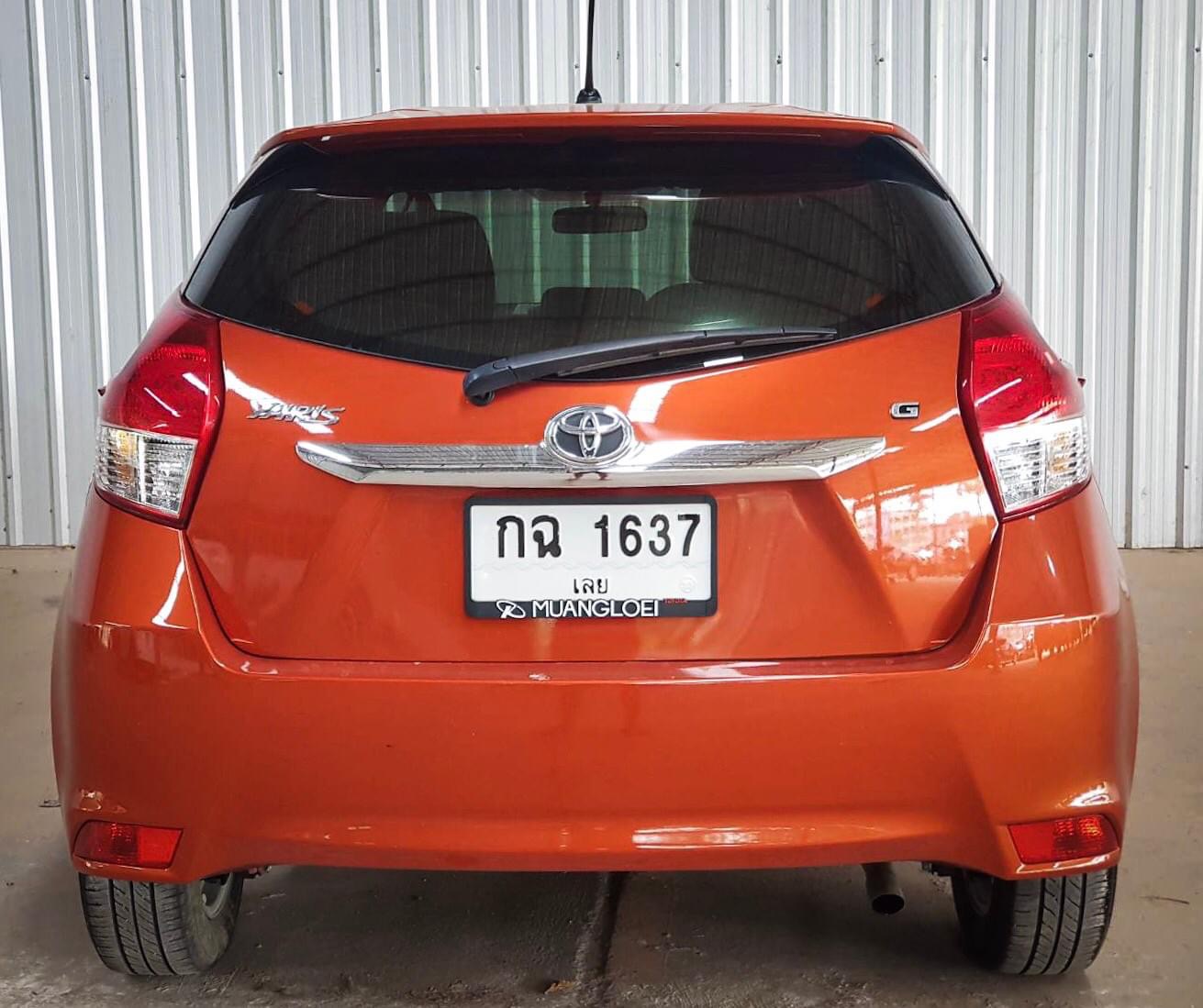 Toyota Yaris ปี 2017 สีส้ม