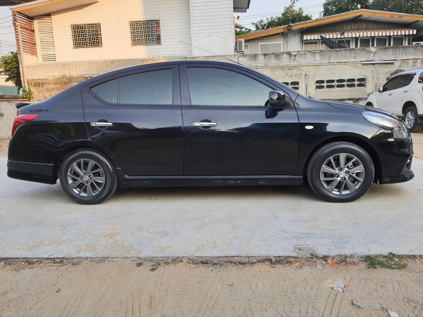 Nissan Almera ปี 2016 สีดำ