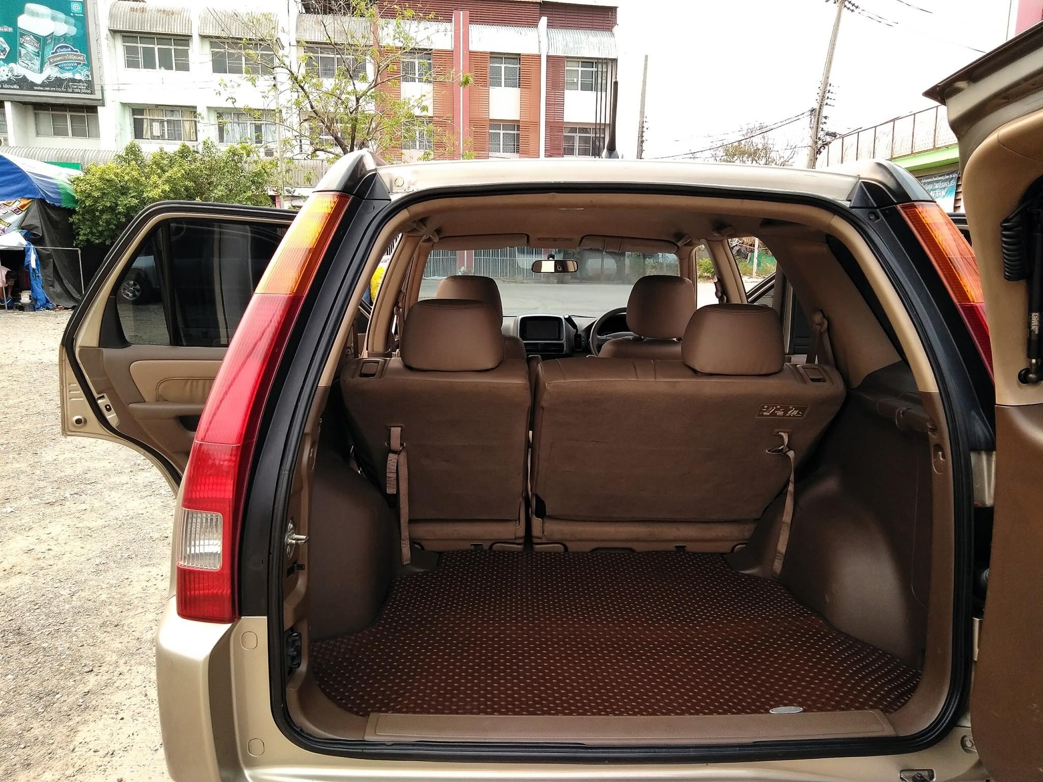 Honda CR-V ปี 2004 สีทอง