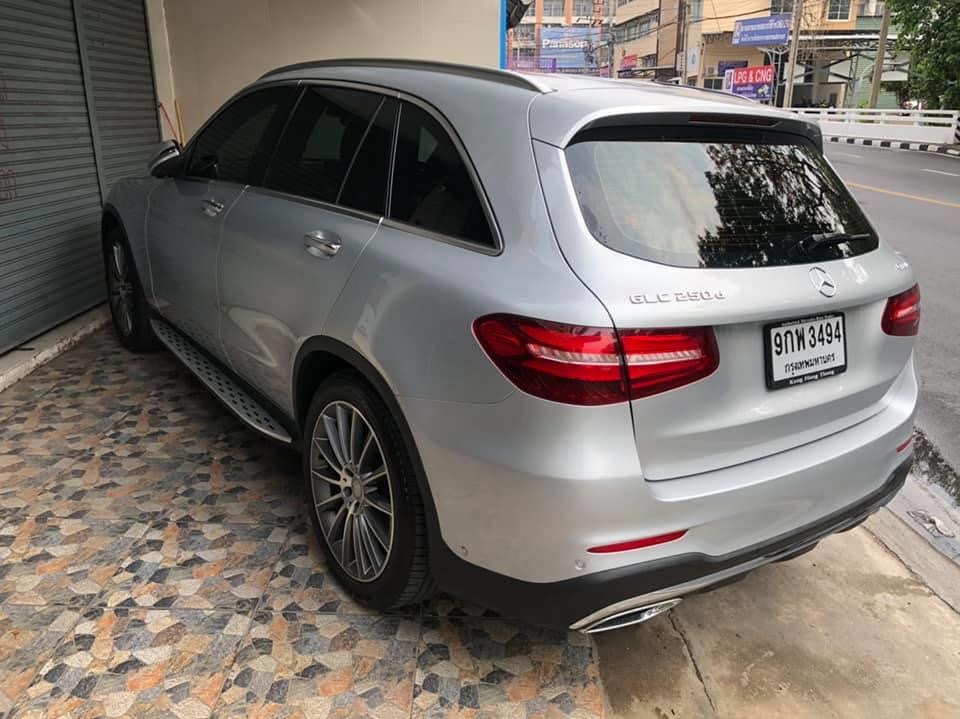 Mercedes-Benz GLC250 AMG ปี 2019 สีเทา