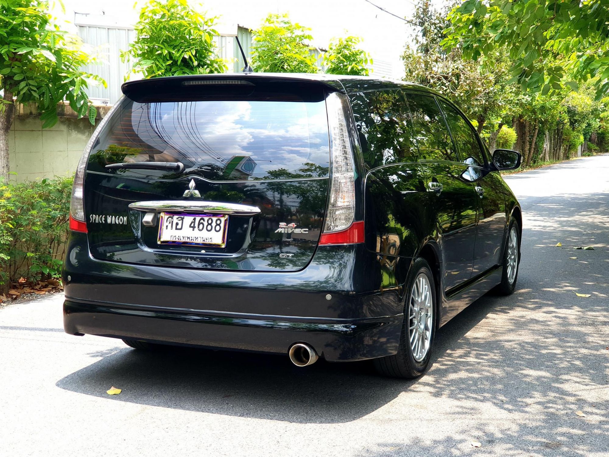 Mitsubishi Space Wagon ปี 2005 สีดำ