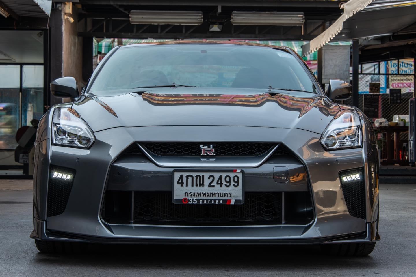 Nissan GT-R (R35) ปี 2010 สีเทา