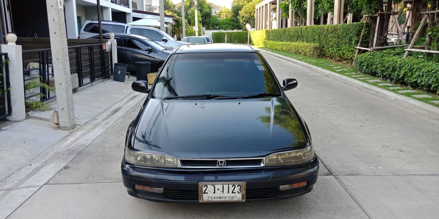 Honda Accord Gen 4 (ตาเพชร) ปี 1991 สีดำ