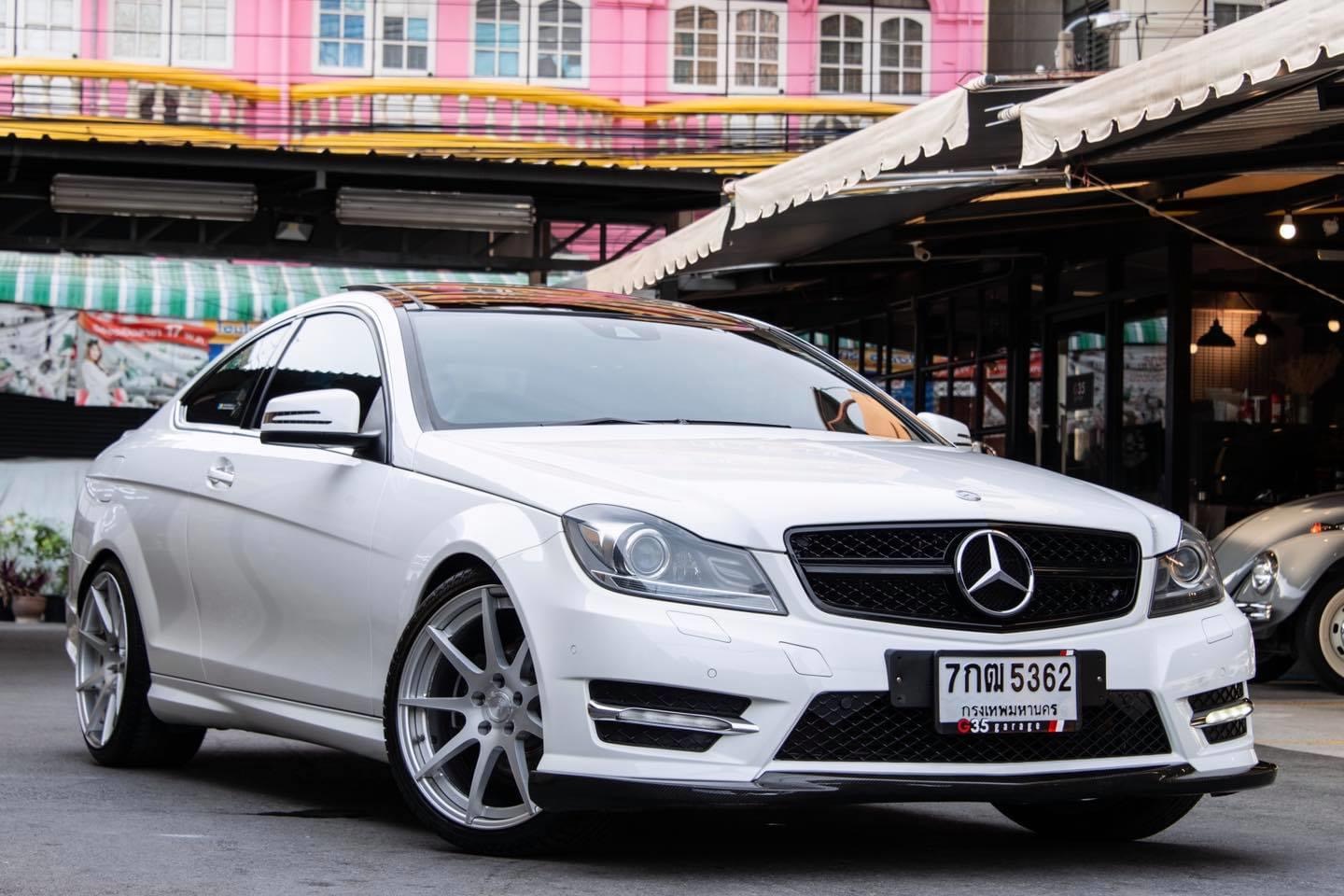 Mercedes-Benz C180 ปี 2013 สีขาว