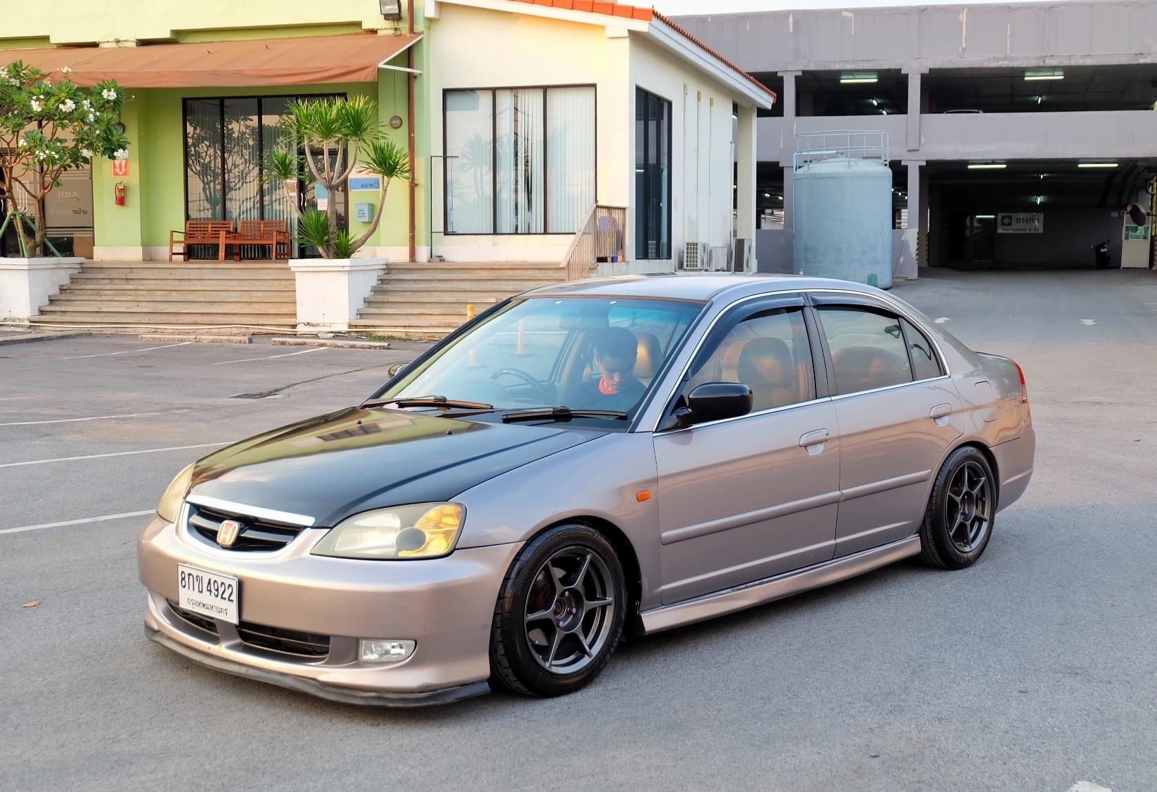 Honda Civic ES (Dimension) ปี 2001 สีเทา