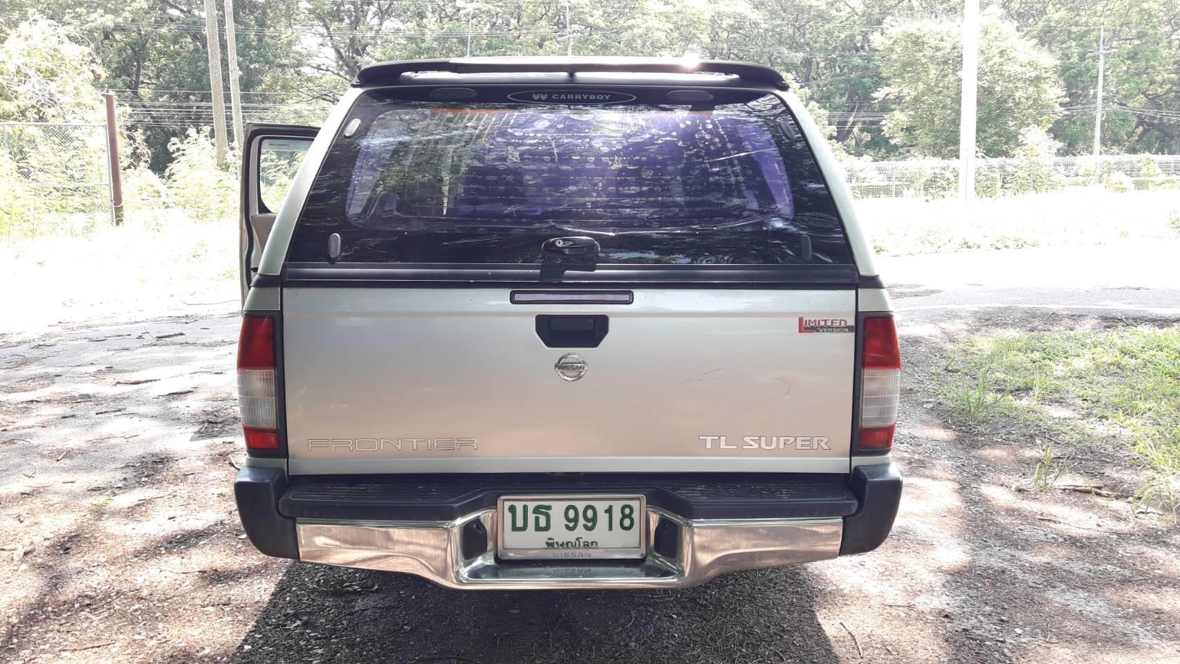 Nissan Navara Frontier ปี 2005 สีเทา