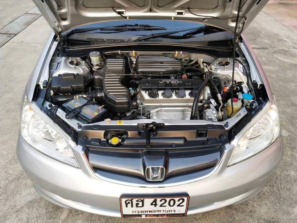 Honda Civic ES (Dimension) โฉม ตาเหยี่ยว ปี 2005 สีเงิน