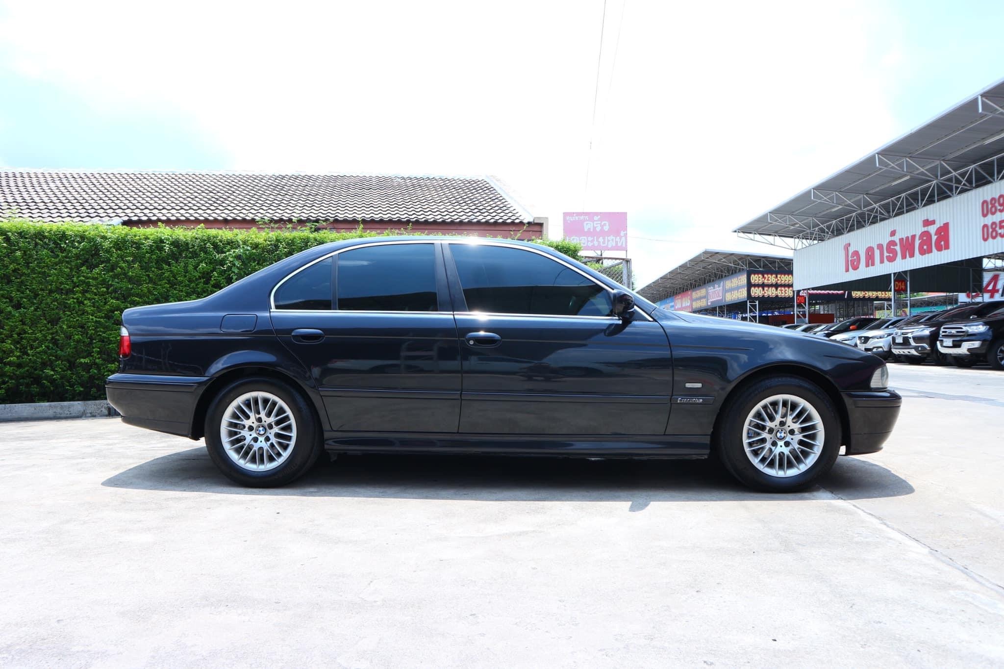 BMW E39 523i ปี 2003 สีดำ